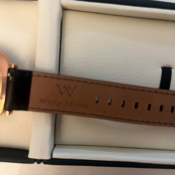 Brand new Wellt Merck watch NEEDS BATTERY REPLACEMENT main image 6